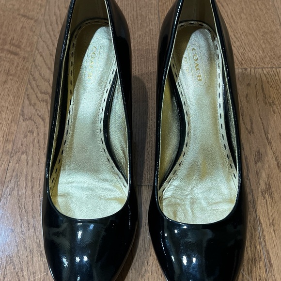 Coach Sheri Black Patent Leather Pumps Shoes Women Sz 8 Career Minimalist - Picture 12 of 12